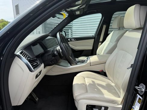 Used 2022 BMW X5 xDrive40i w/ M Sport Package AWD/4WD image 26
