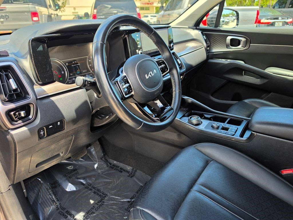 Used 2022 Kia Sorento S FWD image 7