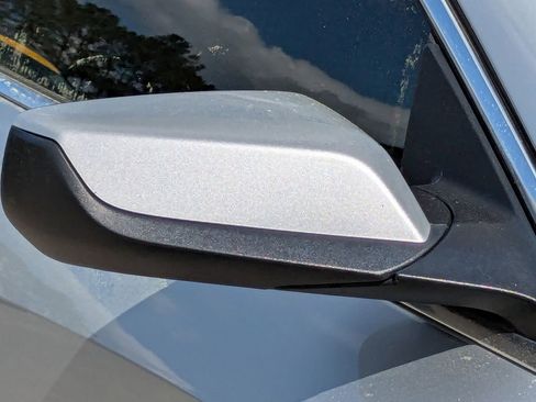 Used 2020 Chevrolet Malibu LT image 11