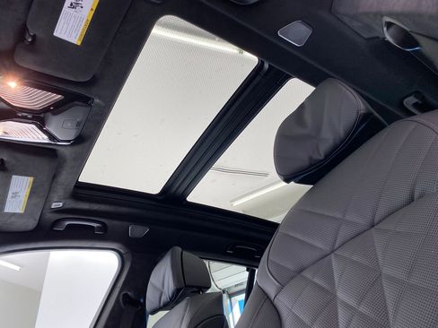 New 2026 BMW X5 M60i w/ Executive Package image 15