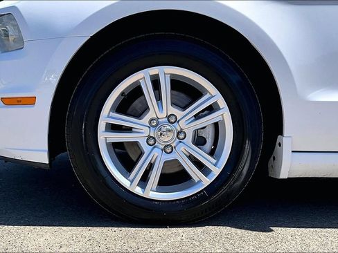 Used 2014 Ford Mustang Coupe w/ Equipment Group 102A RWD image 11