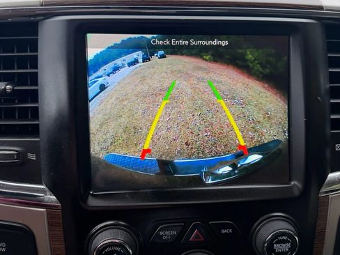 Used 2018 RAM 2500 Laramie image 15