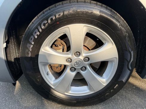 Used 2013 Toyota Sienna LE FWD image 31