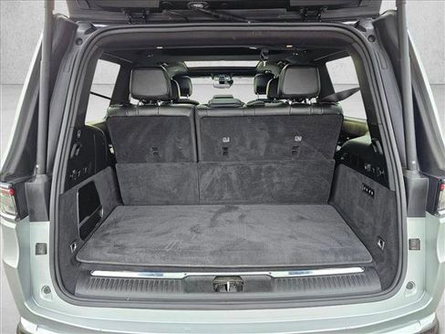 Used 2023 Jeep Grand Wagoneer 4WD w/ Flexible Seating Group image 7