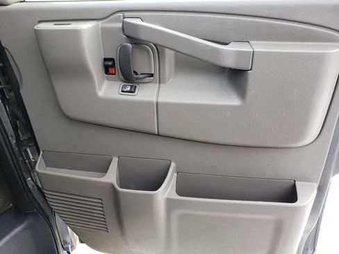 Used 2016 Chevrolet Express 3500 LT w/ LT Preferred Equipment Group image 18