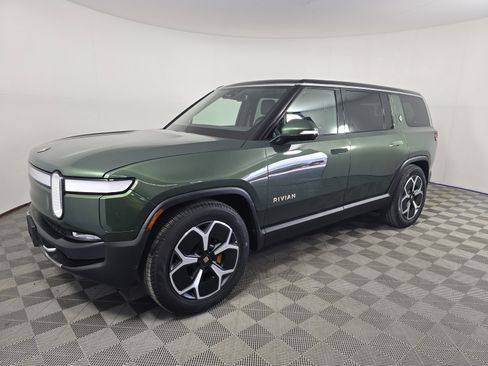 Used 2024 Rivian R1S Adventure AWD/4WD image 1