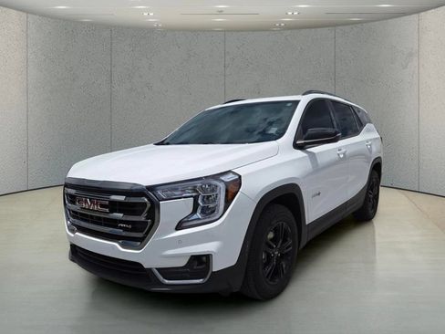Used 2022 GMC Terrain AT4 w/ Infotainment Package II AWD/4WD image 11