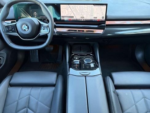 Certified 2025 BMW 540i xDrive AWD/4WD image 15