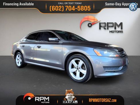 Used 2013 Volkswagen Passat 2.5 SE FWD image 1