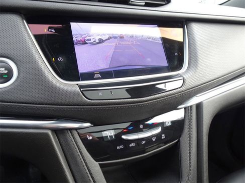 Certified 2023 Cadillac XT6 Luxury image 20