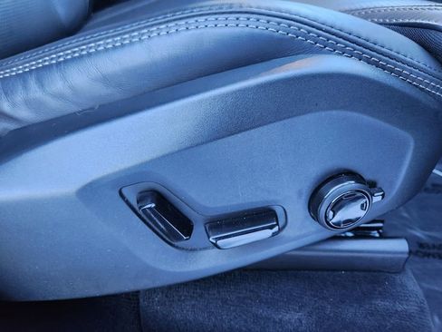 New 2025 Volvo XC90 T8 Ultra w/ Protection Package Premier image 20