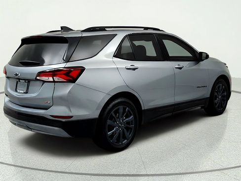 Used 2024 Chevrolet Equinox RS w/ LPO, Floor Liner Package FWD image 5