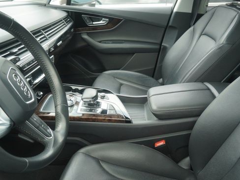 Used 2018 Audi Q7 3.0T Prestige w/ Prestige Package AWD/4WD image 8