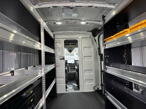 New 2026 Ford Transit 250 148 Medium Roof image 22