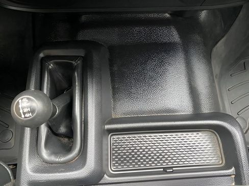 Used 2021 RAM 2500 Tradesman w/ Chrome Appearance Group image 23