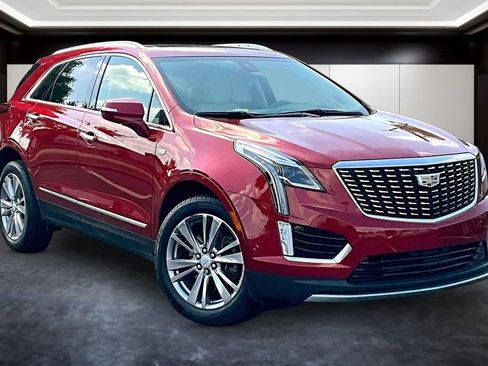 Certified 2024 Cadillac XT5 Premium Luxury w/ Technology Package AWD/4WD image 1