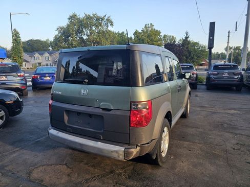 Used 2005 Honda Element EX image 11