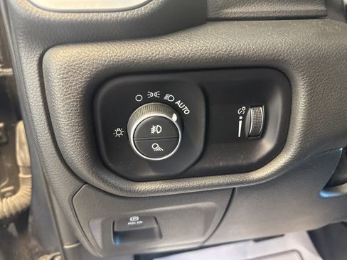 Used 2022 RAM 1500 Big Horn image 34