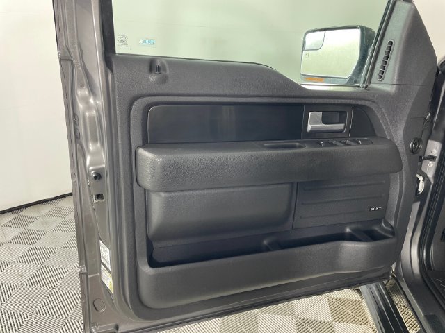 Used 2014 Ford F150 FX4 w/ Equipment Group 402A Luxury AWD/4WD image 17