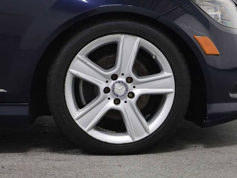 Used 2011 Mercedes-Benz C 300 4MATIC Sedan image 12