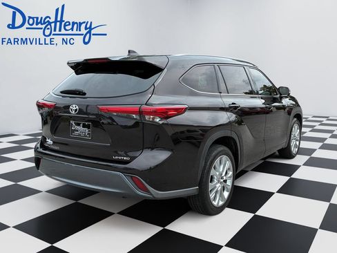 Used 2021 Toyota Highlander Limited FWD image 5