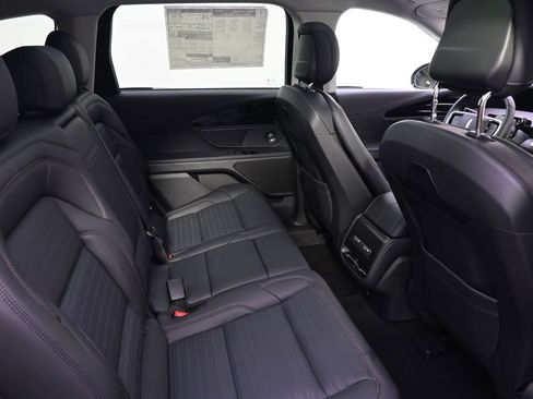 New 2026 Lincoln Nautilus Reserve w/ Jet Appearance Package image 18