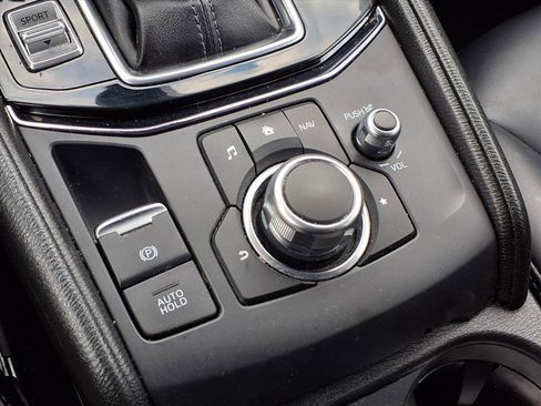 Used 2018 MAZDA CX-5 Touring w/ Preferred Equipment Package image 13