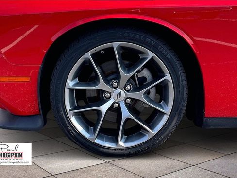 Used 2022 Dodge Challenger GT image 9