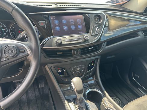 Used 2020 Buick Envision Premium AWD/4WD image 8