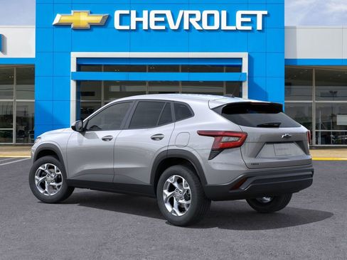 New 2026 Chevrolet Trax LS image 3