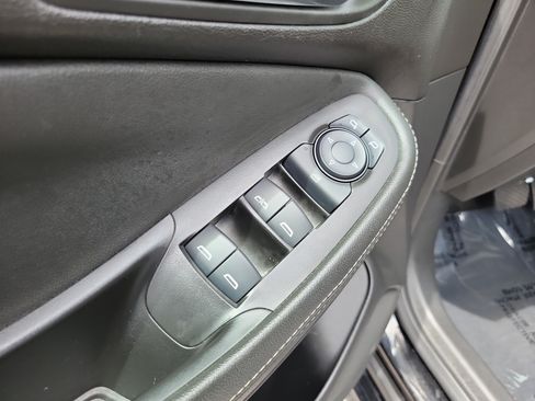 Used 2024 Buick Encore GX Sport Touring AWD/4WD image 18