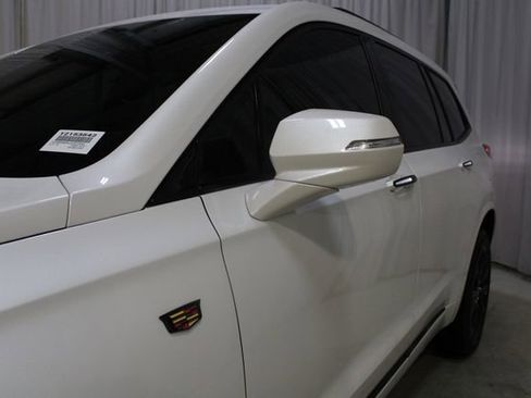 Used 2020 Cadillac XT6 Premium Luxury AWD/4WD image 36