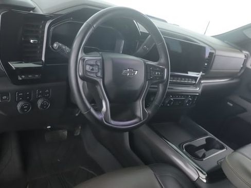 Used 2024 Chevrolet Silverado 2500 ZR2 w/ Technology Package AWD/4WD image 18