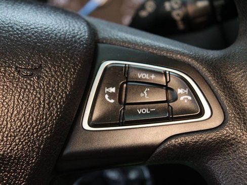 Used 2017 Ford Focus SE image 18