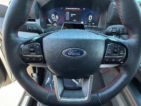 Used 2025 Ford Explorer ST-Line AWD/4WD image 18