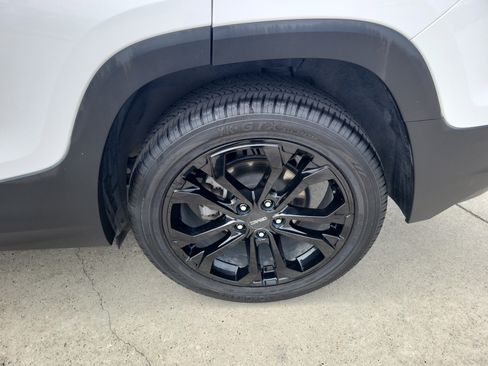 Used 2020 GMC Terrain SLT w/ Preferred Package FWD image 25