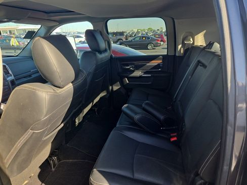 Used 2018 RAM 2500 Laramie w/ Convenience Group AWD/4WD image 14