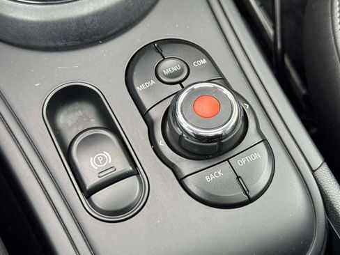 Used 2020 MINI Cooper Countryman image 12