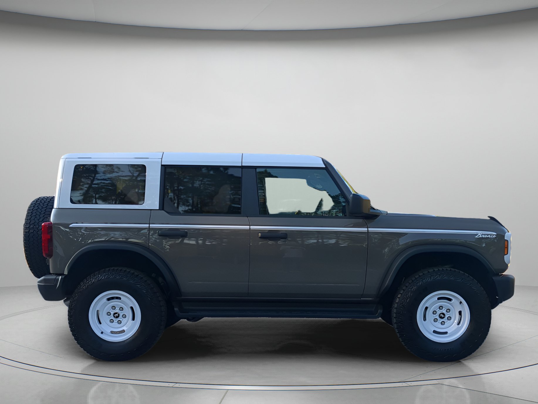 New 2026 Ford Bronco Heritage Edition AWD/4WD image 42