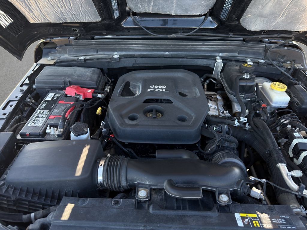 Used 2018 Jeep Wrangler Unlimited Sport S AWD/4WD image 21