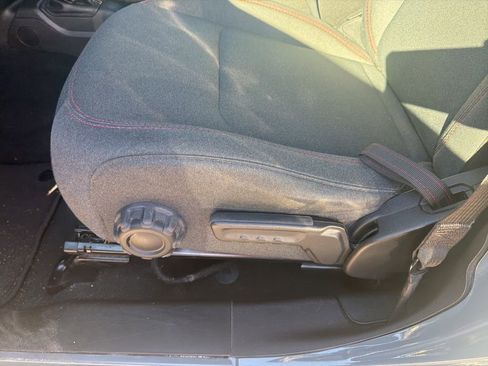 Used 2024 Jeep Wrangler Unlimited Rubicon image 12