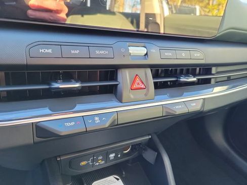New 2025 Kia K4 GT-Line Turbo FWD image 17