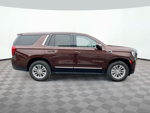 Used 2023 GMC Yukon SLT RWD image 4