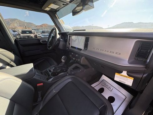 Used 2025 Ford Bronco Outer Banks w/ Sasquatch Package image 24