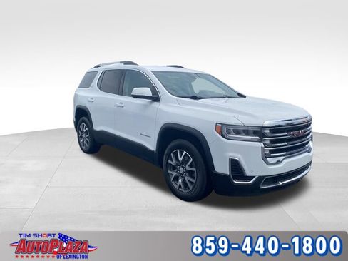 Used 2023 GMC Acadia SLE w/ Driver Convenience Package image 3