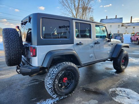 Used 2017 Jeep Wrangler Unlimited Sport image 15
