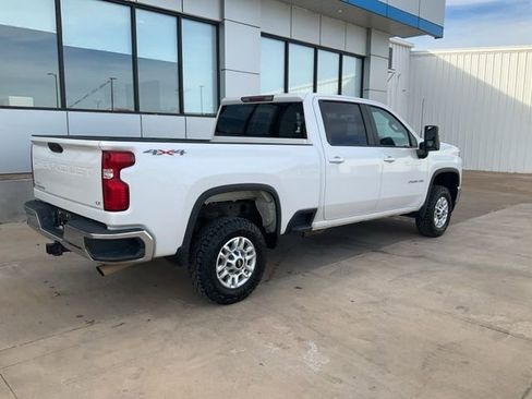 Used 2022 Chevrolet Silverado 2500 LT image 36