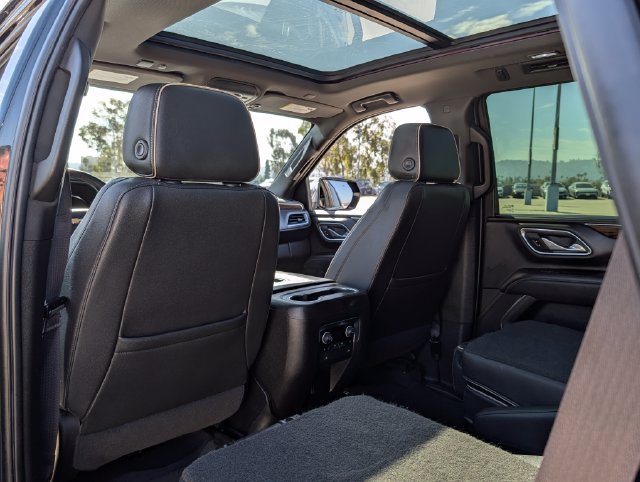 Used 2023 Chevrolet Tahoe Premier RWD image 16