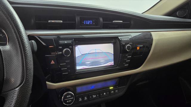 Used 2016 Toyota Corolla LE FWD image 28