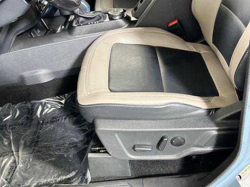 Used 2023 Ford Bronco Wildtrak AWD/4WD image 19